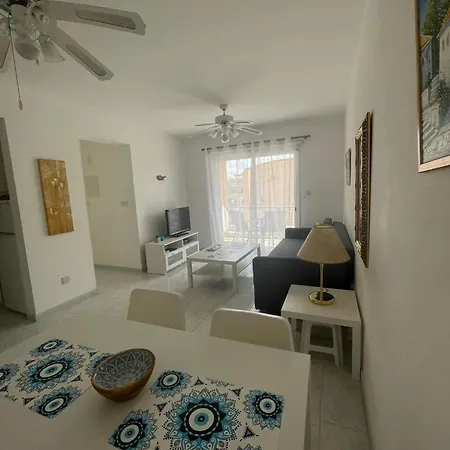 Anna's Dream 2 Bedr. Apt. شقة بافوس